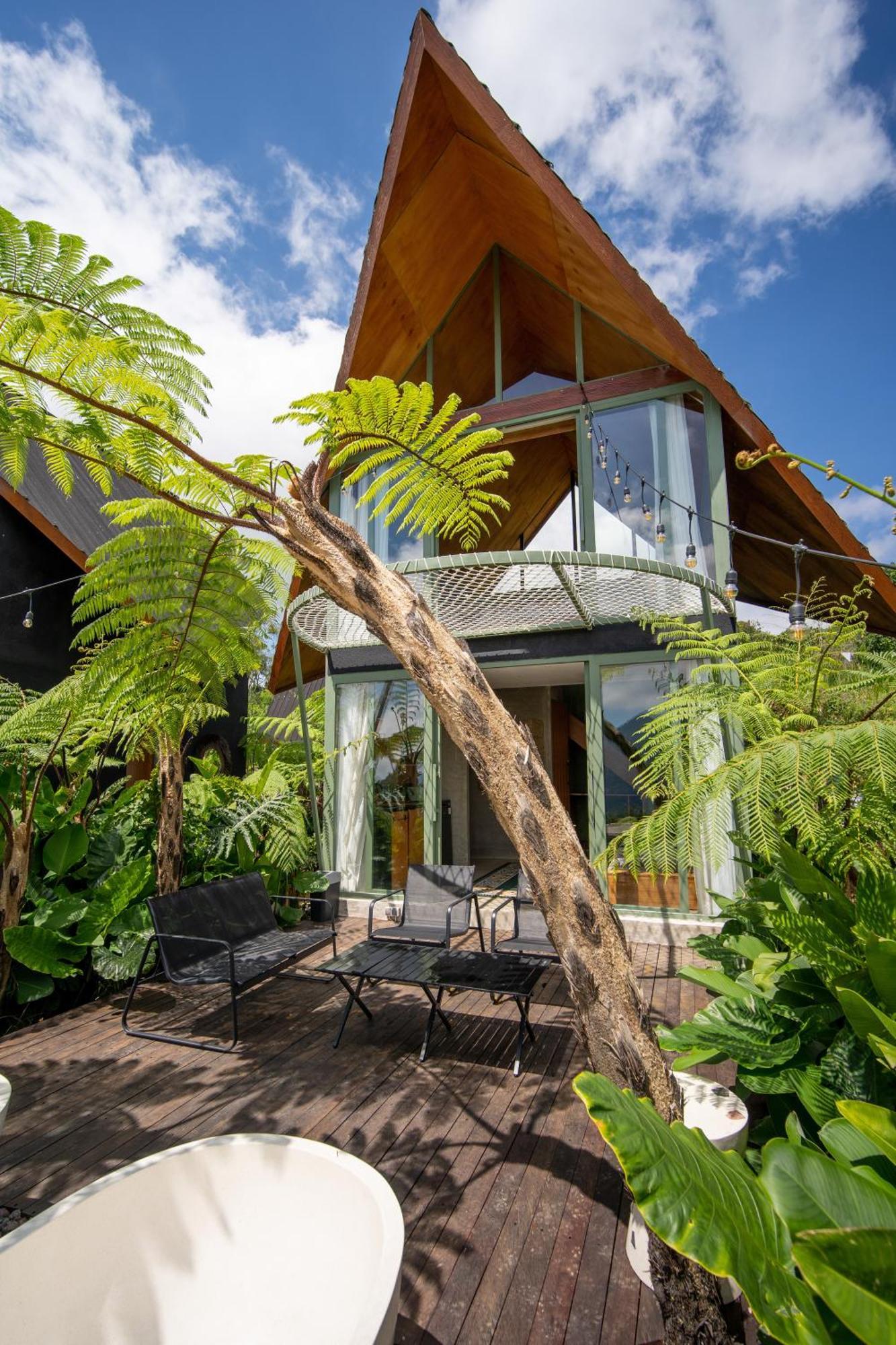 Black Wood Cabin Kintamani Exterior foto